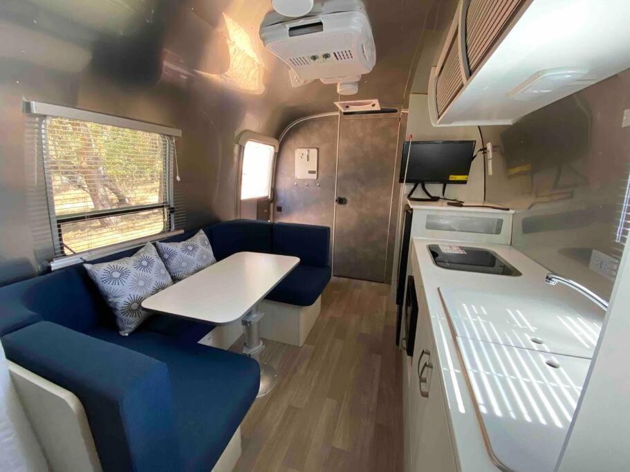 Modern Airstream With Amazing View - 10 To 15 Minutes From Kings Canyon National Park Dunlap エクステリア 写真