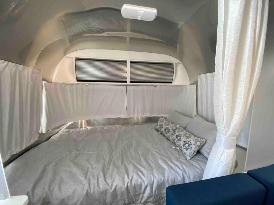 Modern Airstream With Amazing View - 10 To 15 Minutes From Kings Canyon National Park Dunlap エクステリア 写真